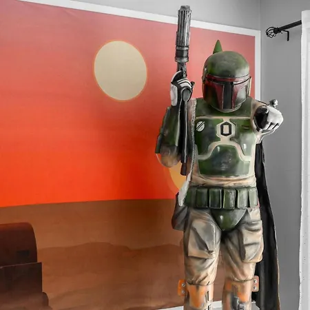 Star Wars Retreat By Oc Adventure Homes * Garden Grove